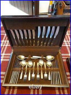 Arthur price cutlery set in mahogany box. I'll take £200 for it