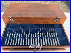 Large vintage cutlery case containing 125 piece stainless steel cutlery set