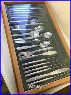 Oneida Venetia Will O Wisp Community Stainless Steel 68 Piece Cutlery Set