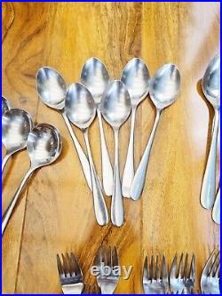 Viners Everyday 18/0 45 Piece Cutlery Set / Was Selling At John Lewis