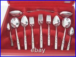 Vintage Oneida 44 Piece Canteen Cutlery Capistrano Rose Design 6 Place Settings