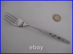 Vintage Oneida 44 Piece Canteen Cutlery Capistrano Rose Design 6 Place Settings